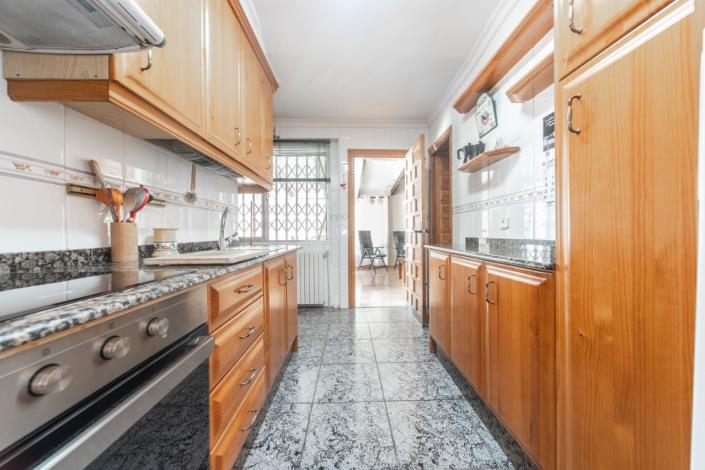 Image No.12-3 Bed Villa for sale