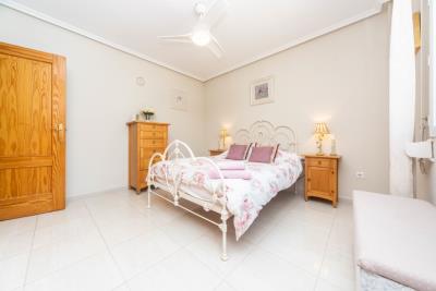 Detached-Property-for-sale-in-La-Marina--17---Portals-