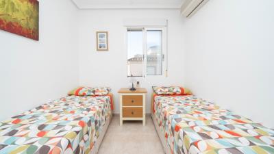 Houses-for-sale-in-Alicante--15---Portals-
