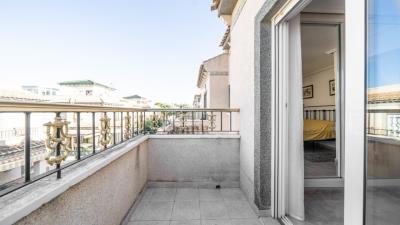 Houses-for-sale-in-Alicante--21---Portals-