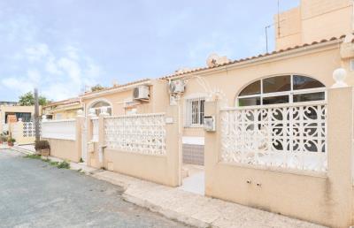 Property-for-sale-in-Alicante--1---Portals-