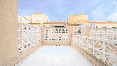 Property-for-sale-in-Alicante--13---Portals-