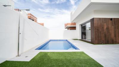 New-villas-for-sale-in-Costa-Blanca--2---Canva-