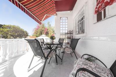 Detached-Property-for-sale-in-La-Marina--8---Canva-