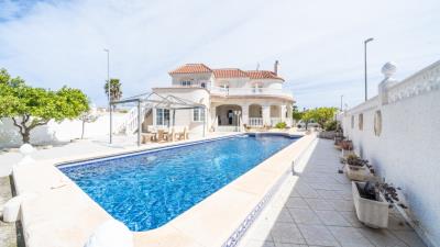 Detached-villa-for-sale-in-Alicante--53---Kyero-