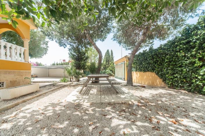 Image No.9-7 Bed Villa for sale