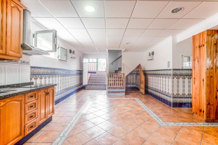 Image No.25-7 Bed Villa for sale