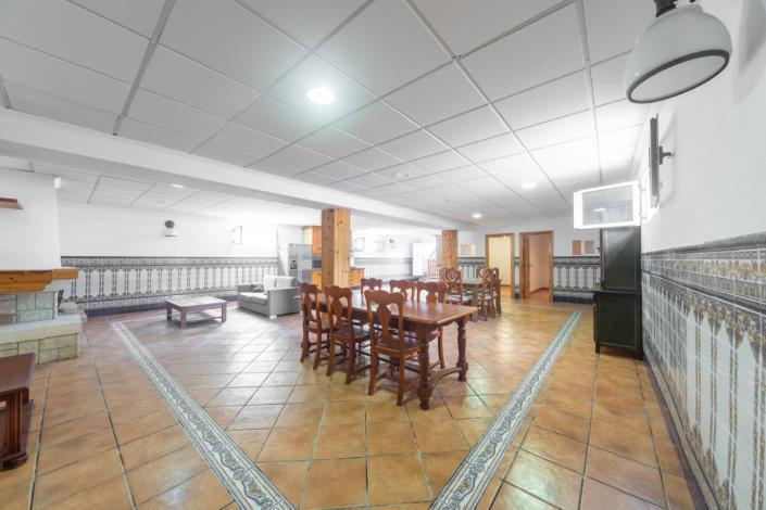 Image No.27-7 Bed Villa for sale