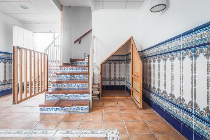 Image No.30-7 Bed Villa for sale