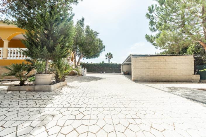 Image No.40-7 Bed Villa for sale