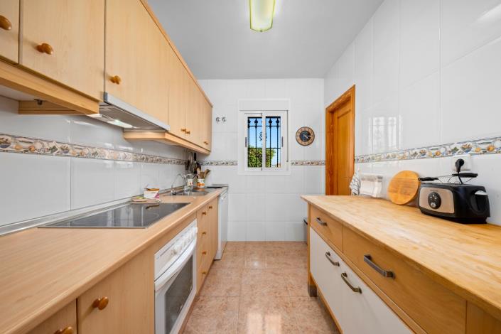 Image No.17-3 Bed Villa / Detached for sale