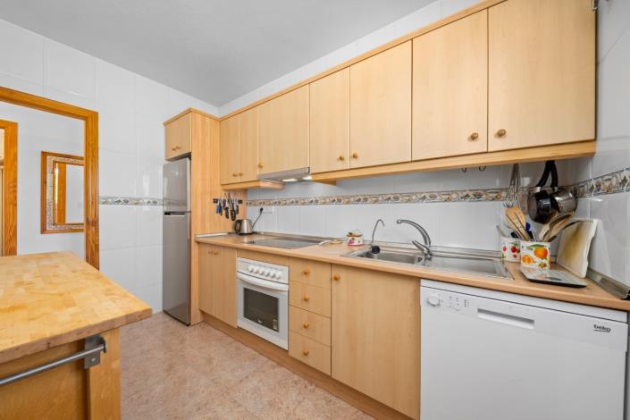 Image No.19-3 Bed Villa / Detached for sale