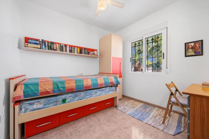 Image No.21-3 Bed Villa / Detached for sale