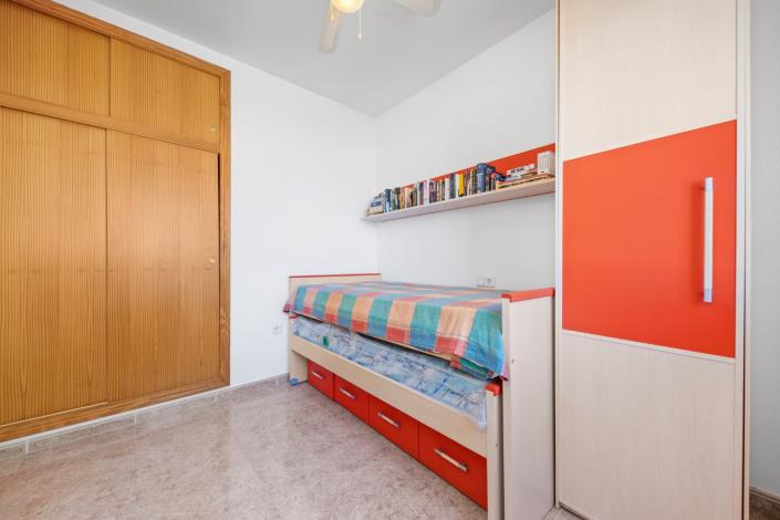 Image No.23-3 Bed Villa / Detached for sale