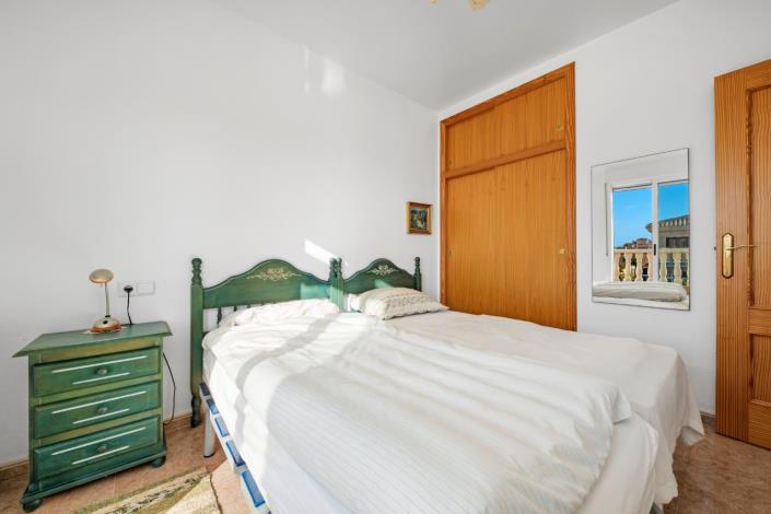 Image No.25-3 Bed Villa / Detached for sale