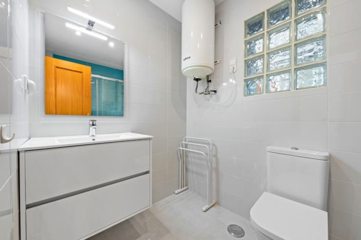 Image No.30-3 Bed Villa / Detached for sale