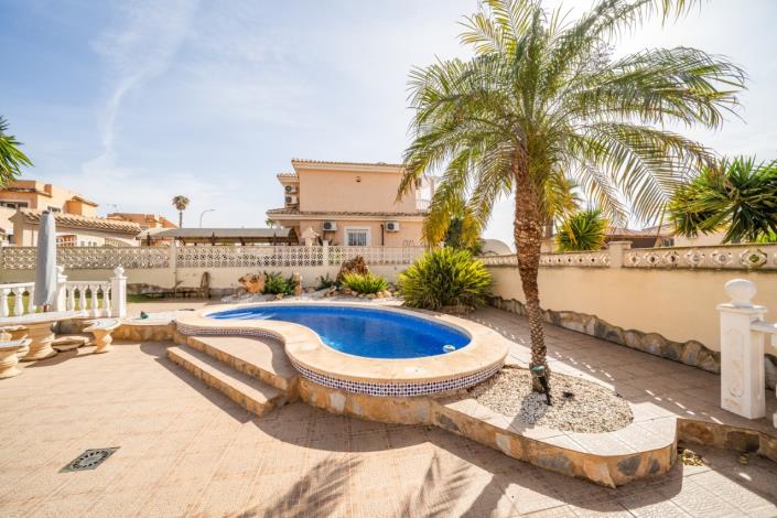 Image No.4-Villa de 4 chambres à vendre à La Marina