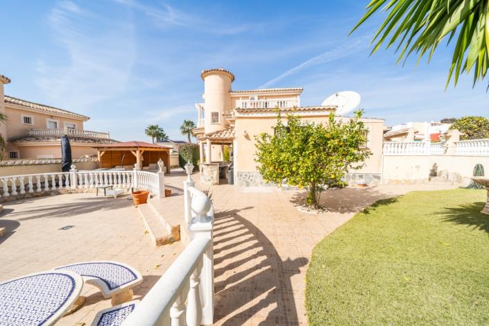 Image No.40-Villa de 4 chambres à vendre à La Marina