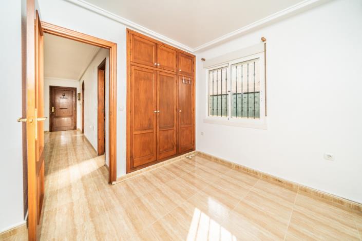 Image No.18-3 Bed Villa for sale