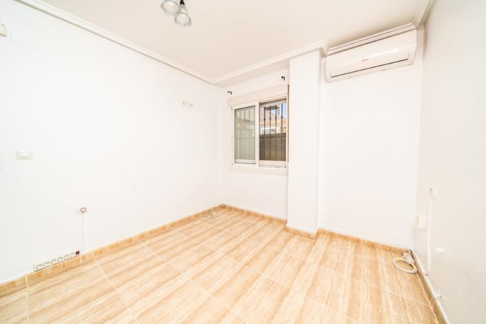 Image No.19-3 Bed Villa for sale