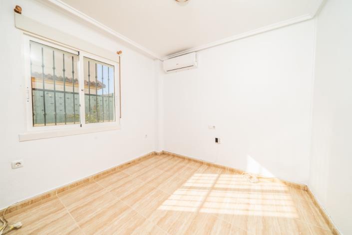 Image No.24-3 Bed Villa for sale