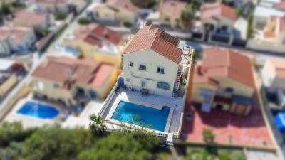 Villa / Détaché de 4 chambres à vendre à La Marina