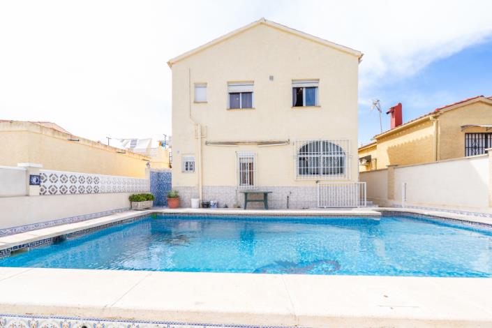 Image No.3-Villa / Détaché de 4 chambres à vendre à La Marina