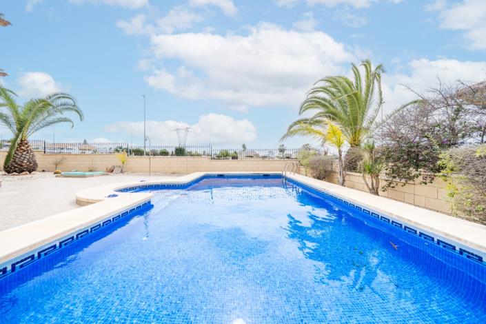 Image No.5-2 Bed Villa for sale