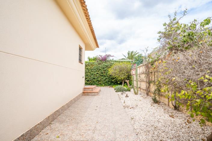 Image No.10-2 Bed Villa for sale