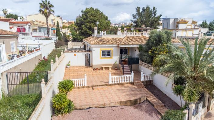 Image No.3-3 Bed Semi-Detached for sale