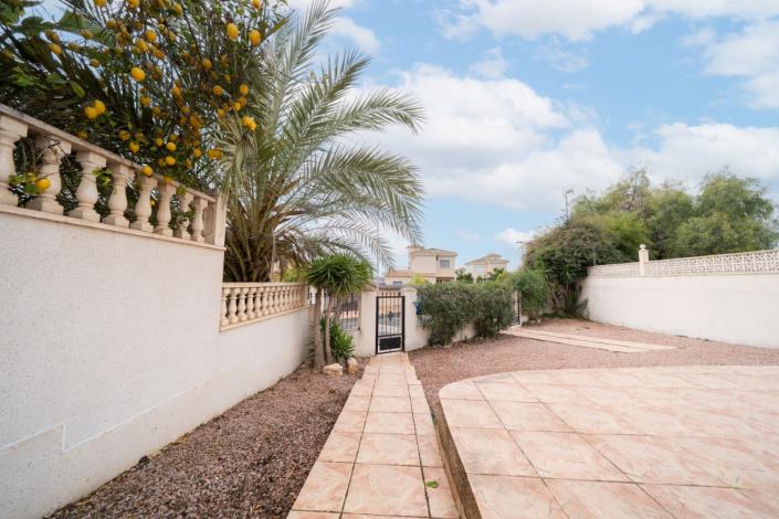 Image No.6-3 Bed Semi-Detached for sale