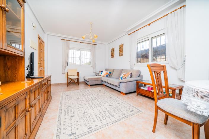 Image No.11-3 Bed Semi-Detached for sale