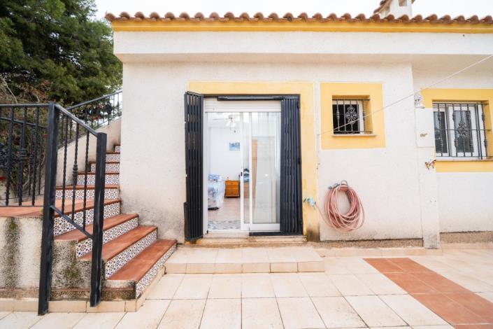 Image No.26-3 Bed Semi-Detached for sale