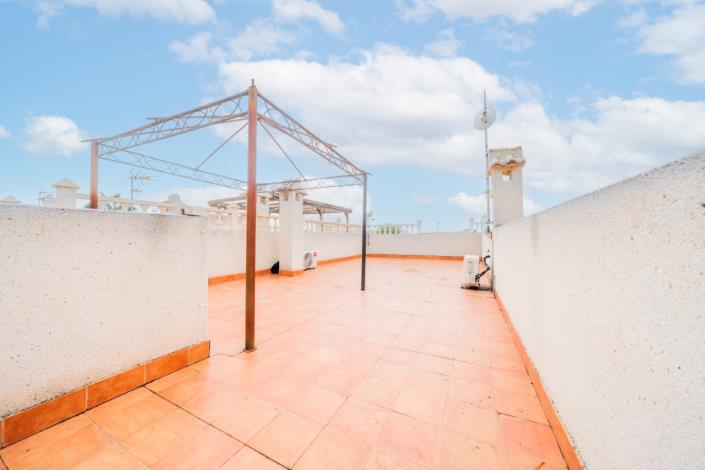 Image No.30-3 Bed Semi-Detached for sale