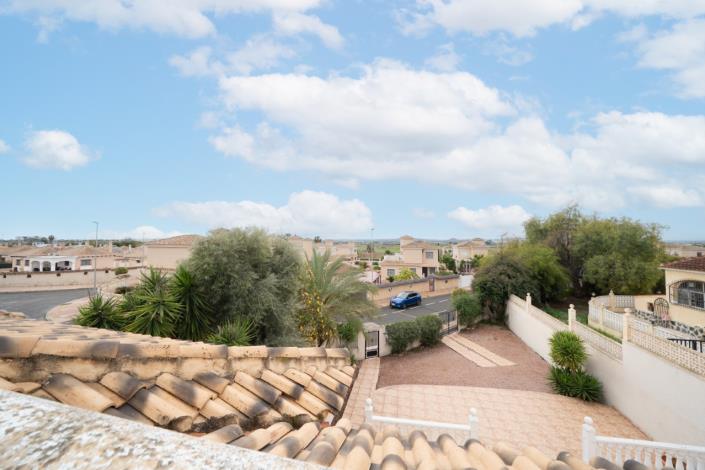 Image No.31-3 Bed Semi-Detached for sale