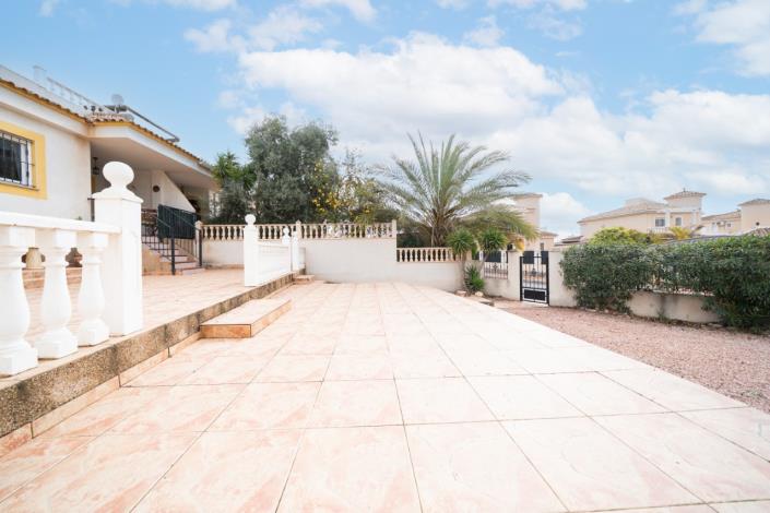 Image No.35-3 Bed Semi-Detached for sale