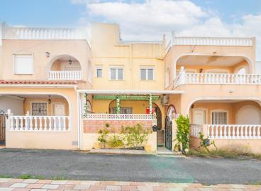 Terraced-house-for-sale-in-La-Marina--1---Portals-