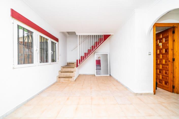 Image No.10-2 Bed Townhouse for sale