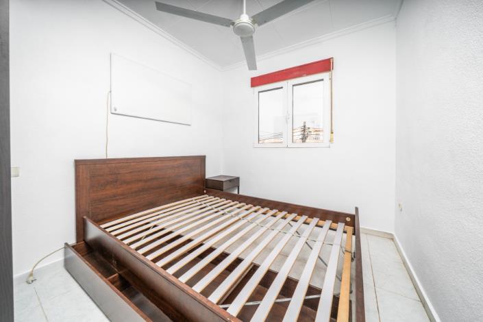 Image No.14-2 Bed Townhouse for sale