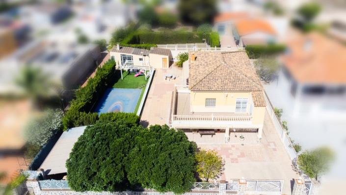 Image No.3-8 Bed Villa for sale