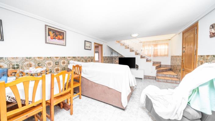 Image No.9-8 Bed Villa for sale