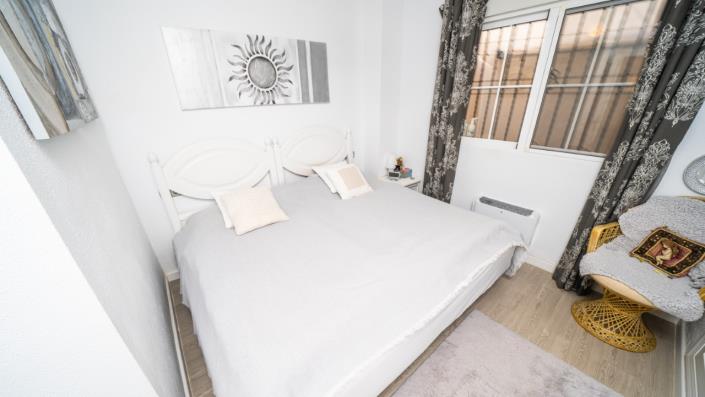 Image No.18-2 Bed Apartment for sale