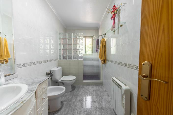 Image No.24-6 Bed Villa for sale