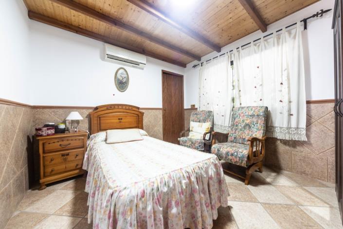 Image No.30-6 Bed Villa for sale