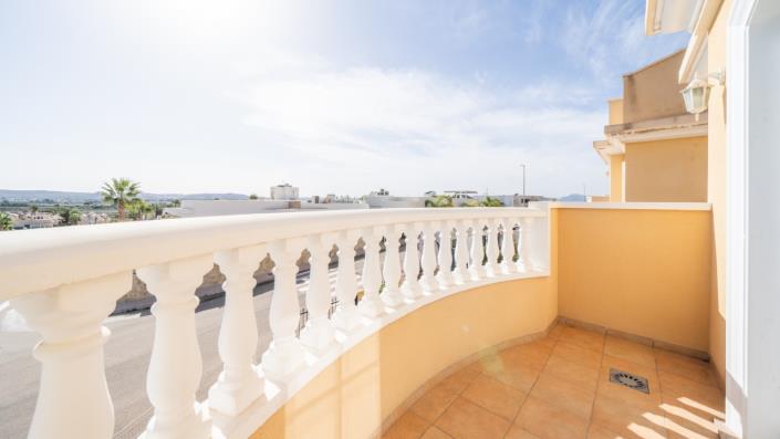 Image No.27-3 Bed Villa for sale