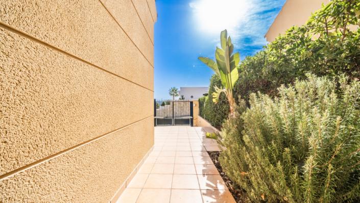 Image No.37-3 Bed Villa for sale