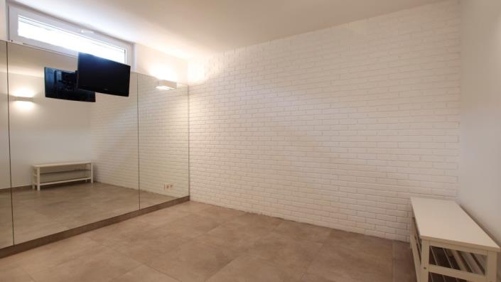 Image No.37-5 Bed Villa for sale