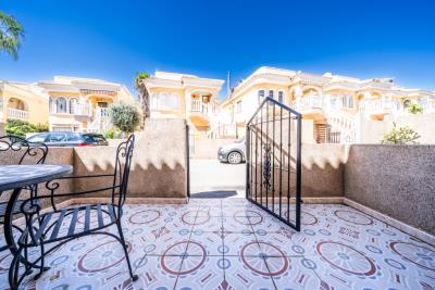 Terraced-house-for-sale-in-Costa-Blanca--7---Portals-