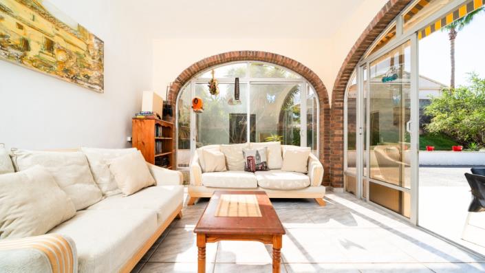 Image No.6-8 Bed Villa for sale