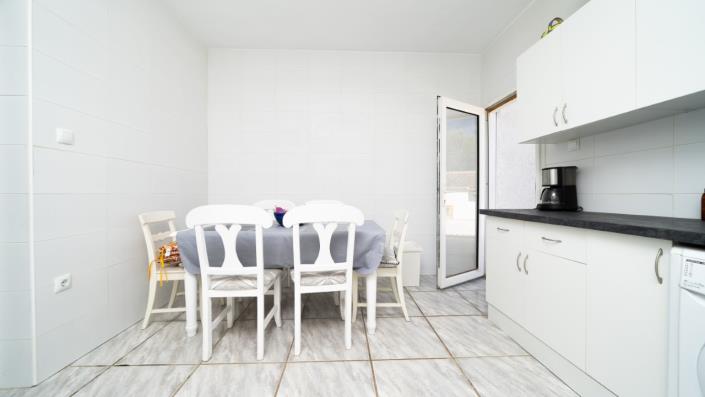 Image No.15-8 Bed Villa for sale